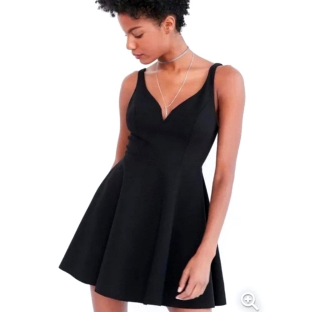 URBAN OUTFITTERS Kimchi Blue Skater Dress In Black